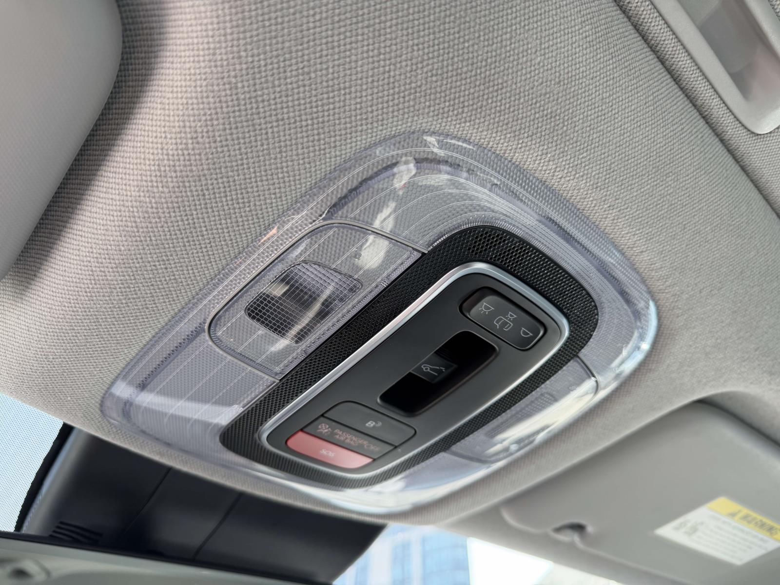 2025 Hyundai Elantra Limited - Photo 37