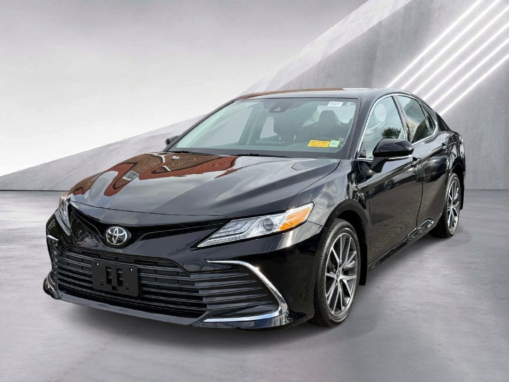 Used 2024 Toyota Camry XLE Sedan