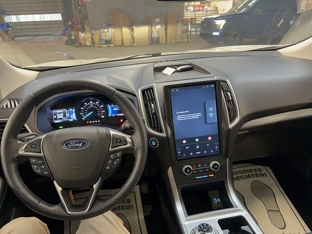 2023 Ford Edge SEL - Photo 9