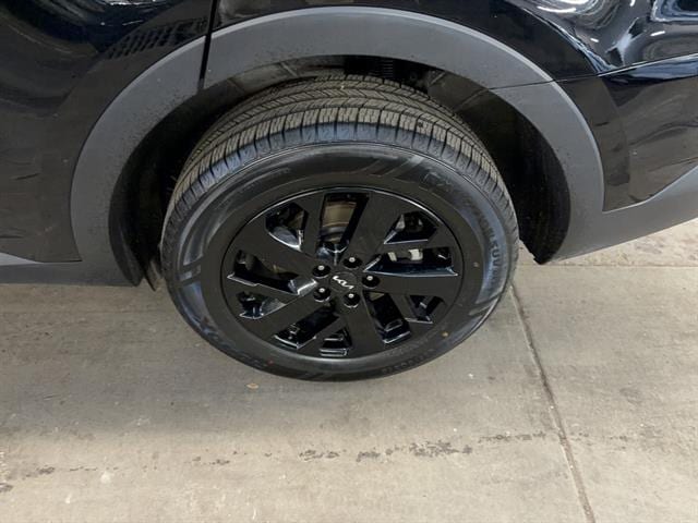 2023 Kia Sorento X-Line S - Photo 7