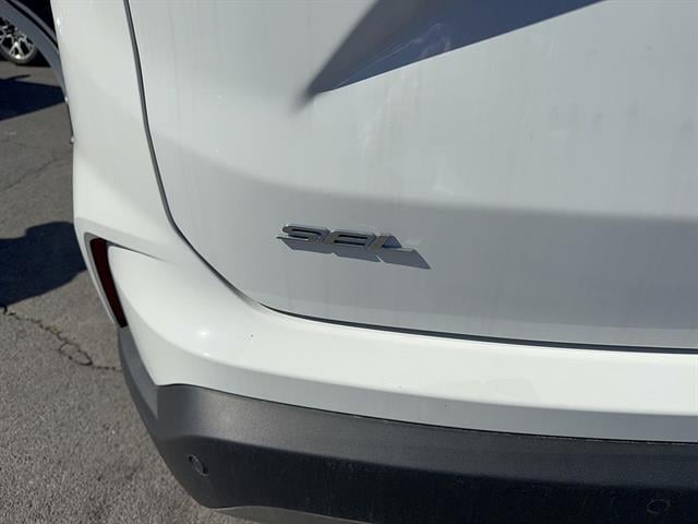 2023 Ford Edge SEL - Photo 12
