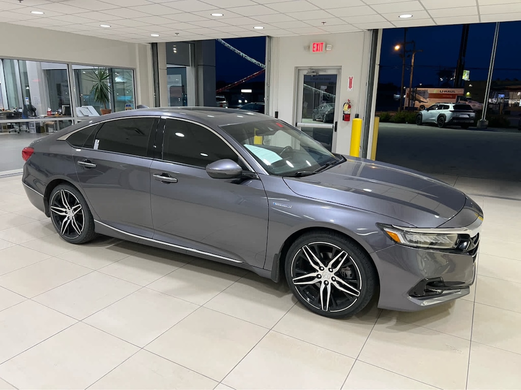 Used 2022 Honda Accord Hybrid Touring Sedan