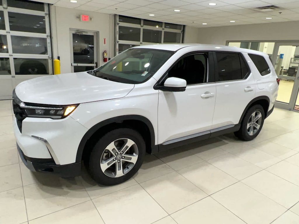 Used 2023 Honda Pilot EX-L 8 Passenger SUV