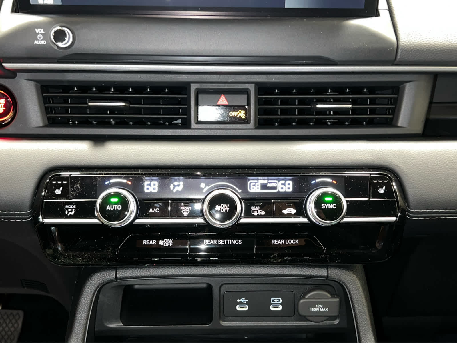 2026 Honda Pilot Touring - Photo 26
