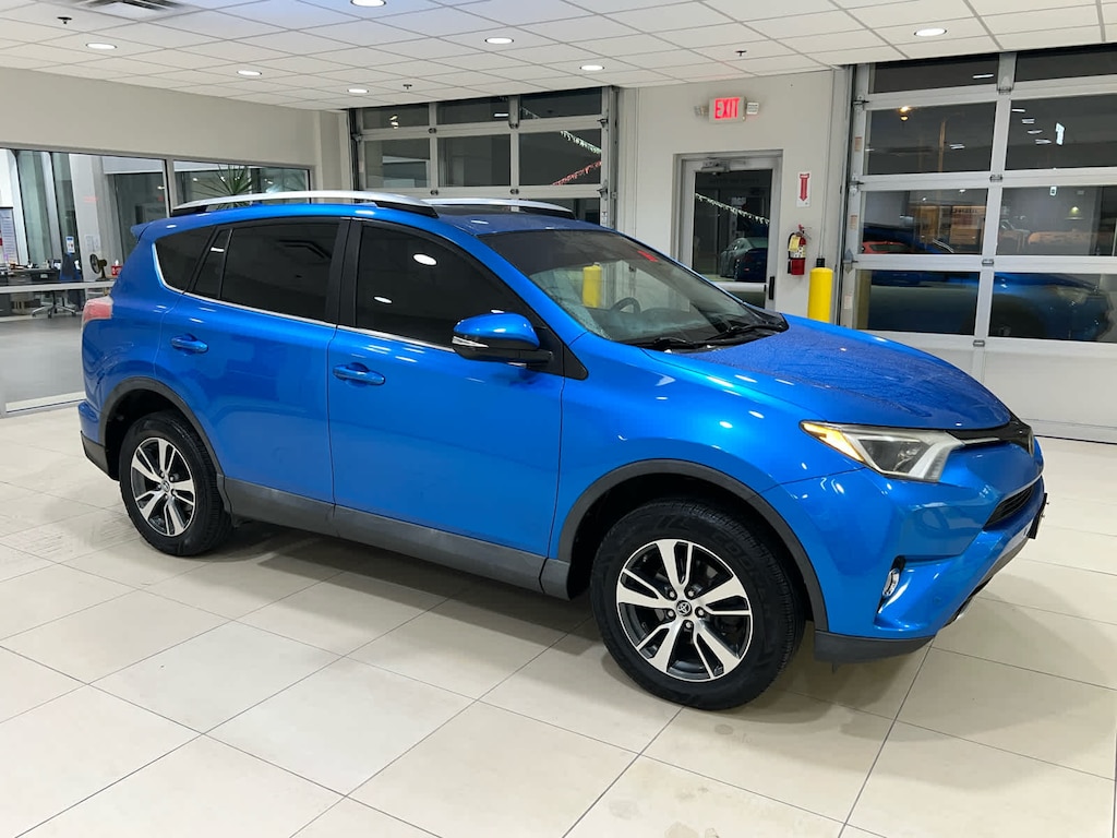 Used 2016 Toyota RAV4 XLE SUV