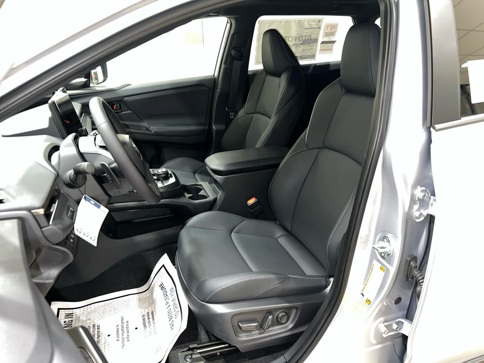2026 Toyota bZ Woodland Woodland - Photo 14