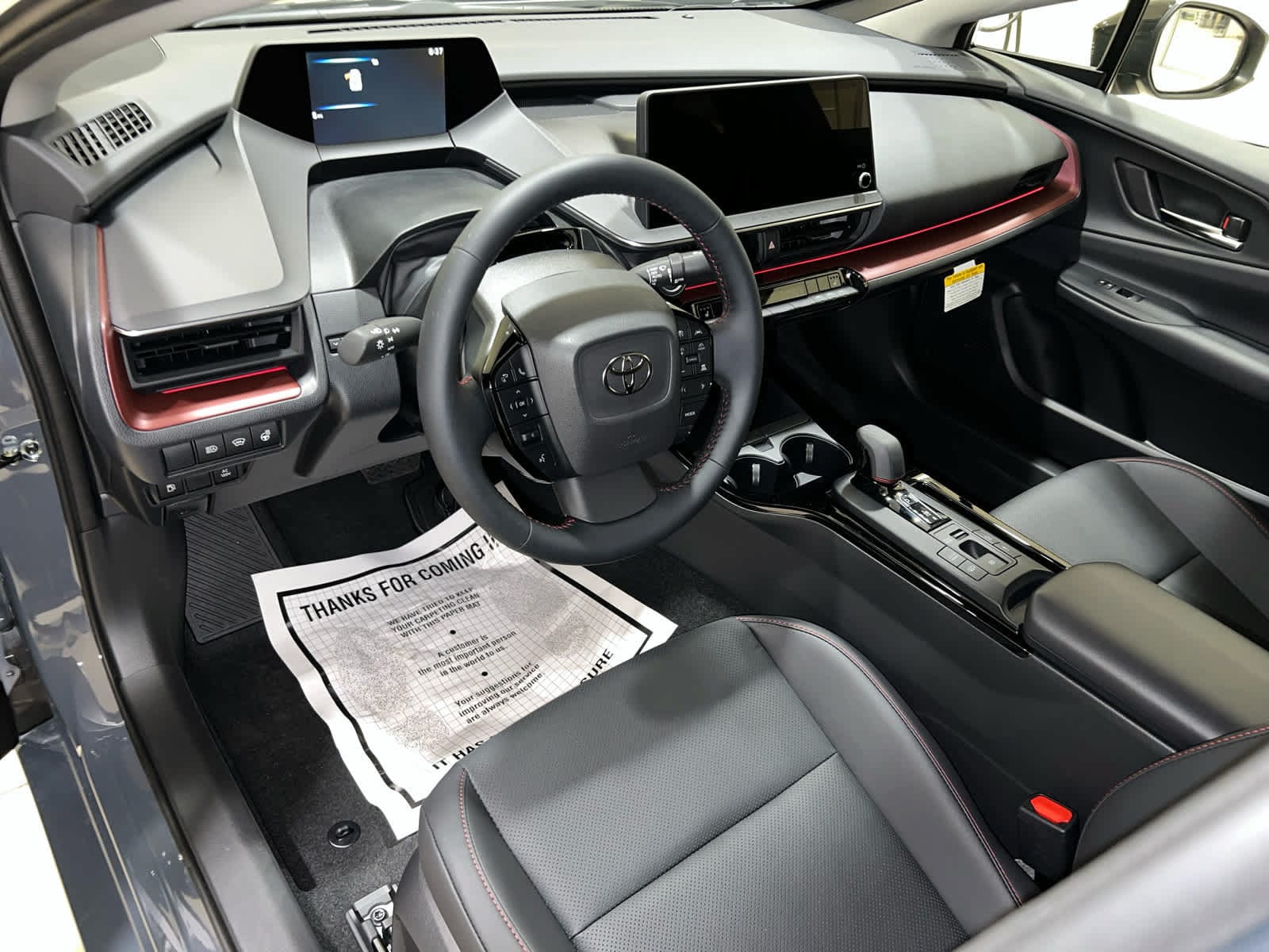 2026 Toyota Prius Plug-in Hybrid XSE - Photo 13