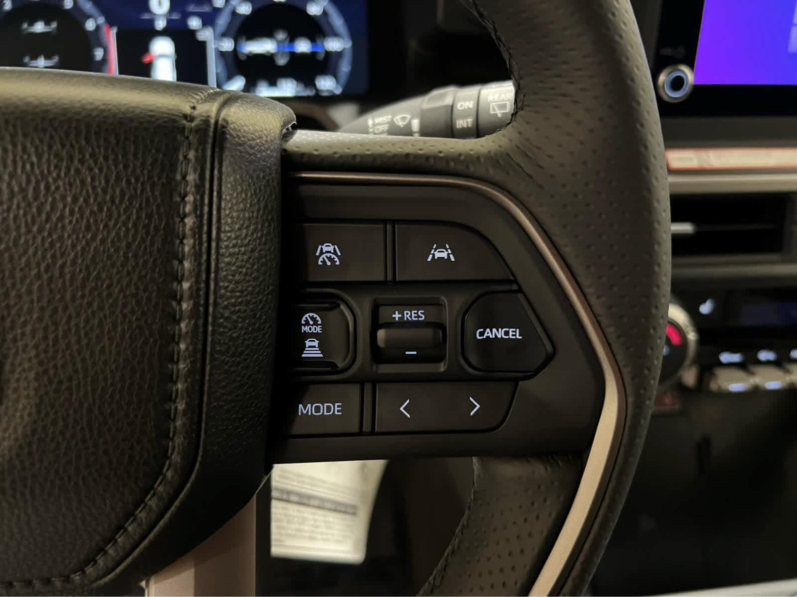2026 Toyota 4Runner TRD Sport - Photo 17