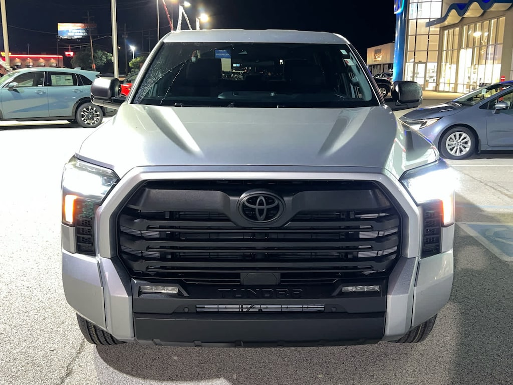 New 2026 Toyota Tundra SR5 SR5 CREWMAX 5.5
