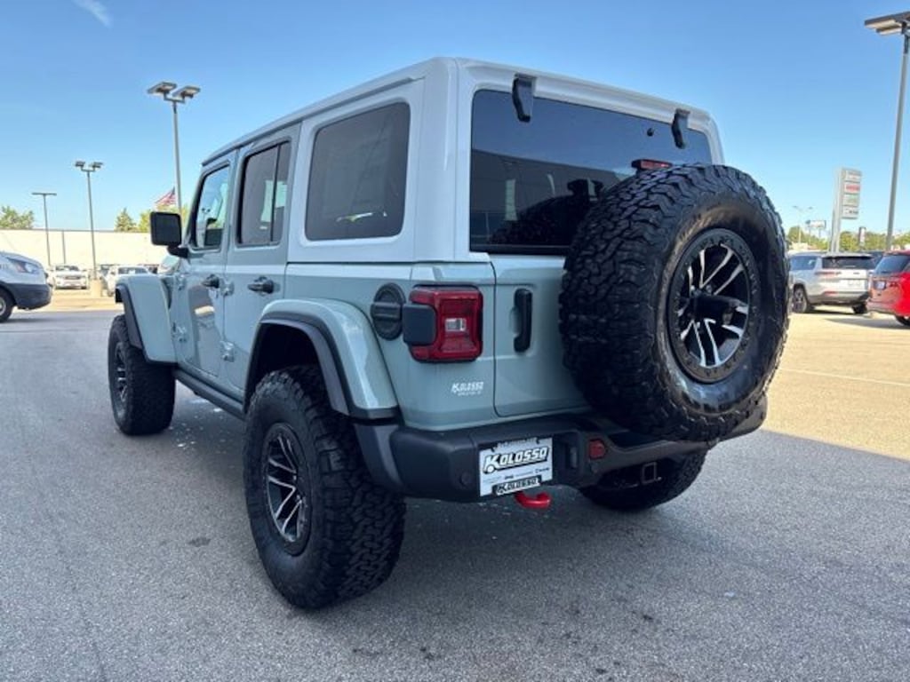 New 2026 Jeep Wrangler 4-DOOR RUBICON X Sport Utility