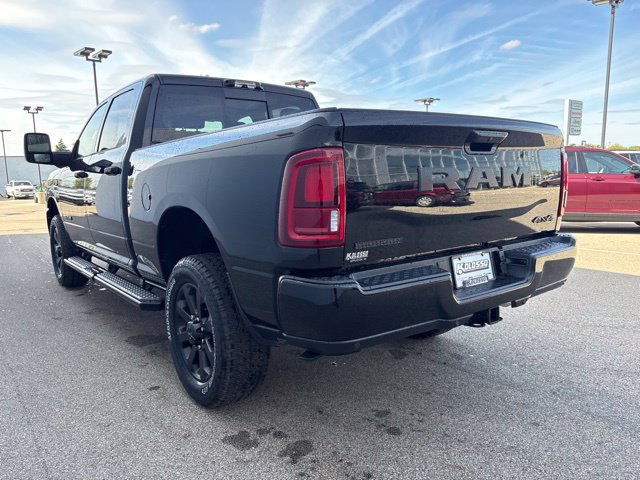 New 2027 Ram 2500 BIG HORN CREW CAB 4X4 6'4 BOX Pickup