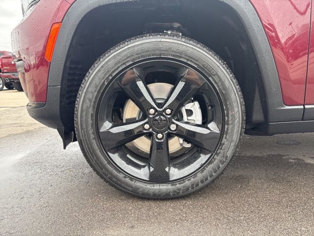 2025 Jeep Grand Cherokee L Altitude - Photo 9