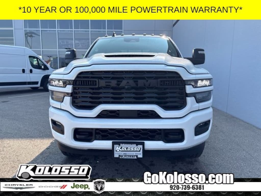 New 2026 Ram 2500 BLACK EXPRESS CREW CAB 4X4 6'4 BOX Pickup