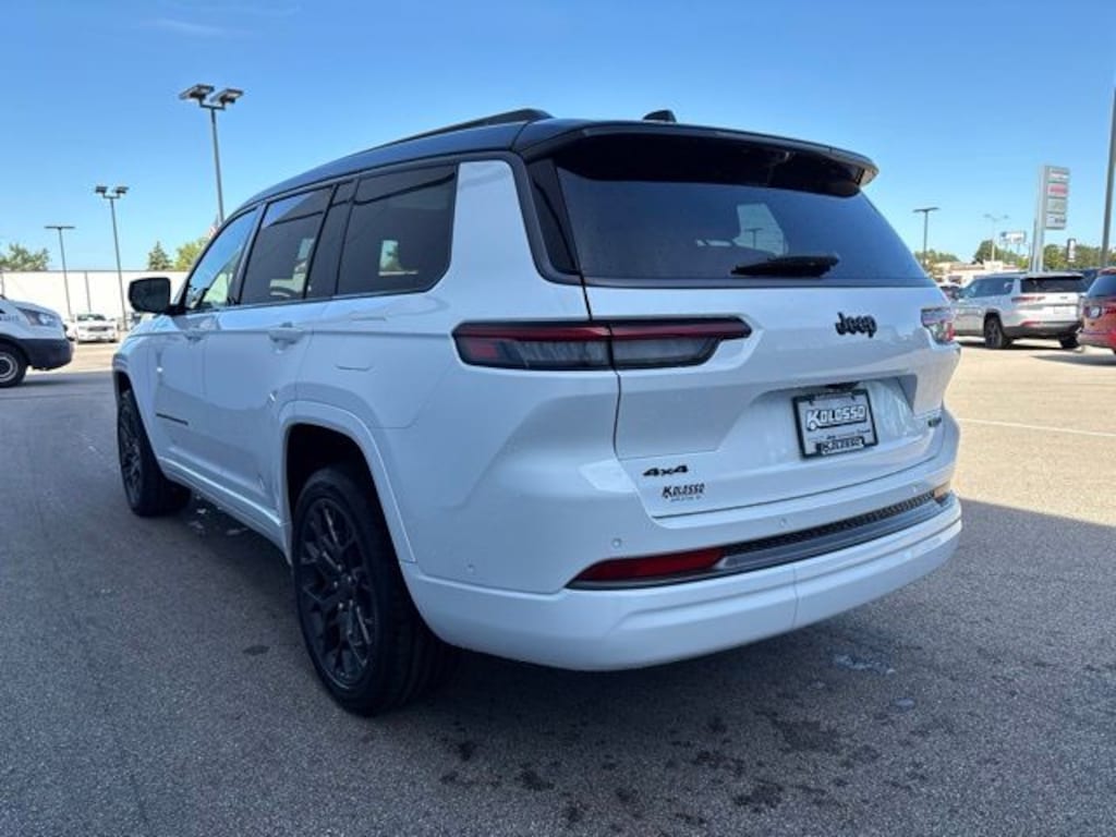 New 2027 Jeep Grand Cherokee L SUMMIT 4X4 Sport Utility