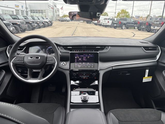 2025 Jeep Grand Cherokee L Altitude - Photo 13