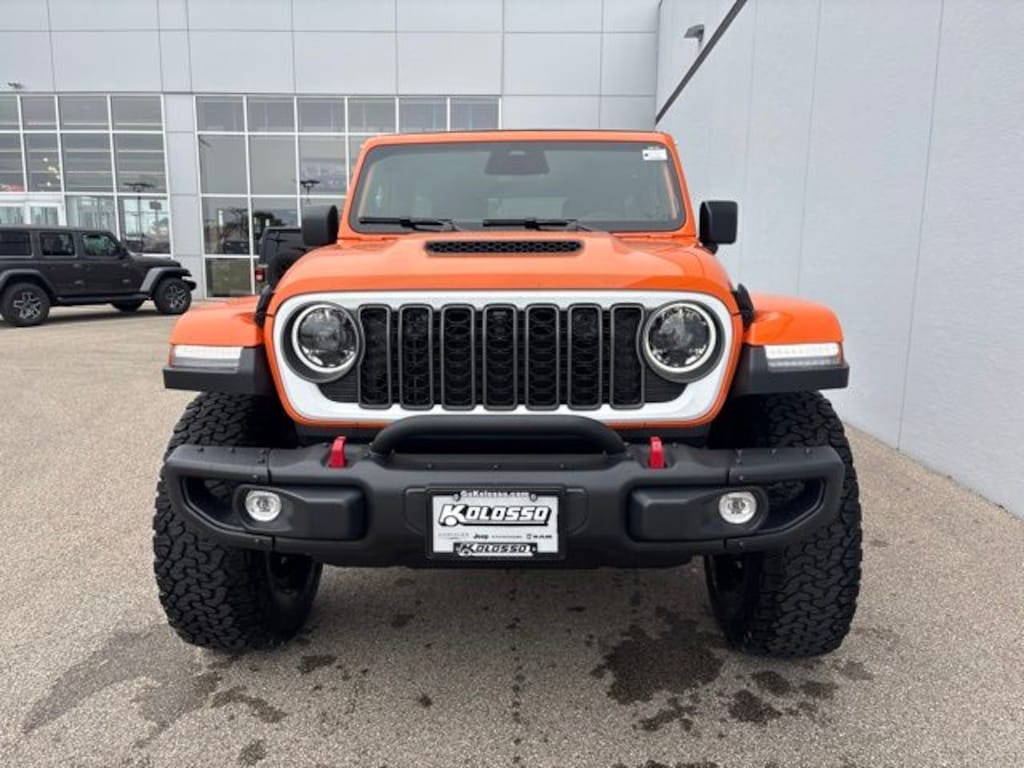 New 2026 Jeep Wrangler 4-DOOR RUBICON X Sport Utility