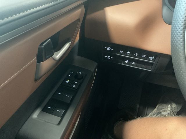 2026 Toyota Tundra 1794 Edition - Photo 16