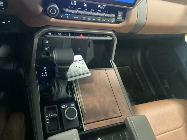 2026 Toyota Tundra 1794 Edition - Photo 17