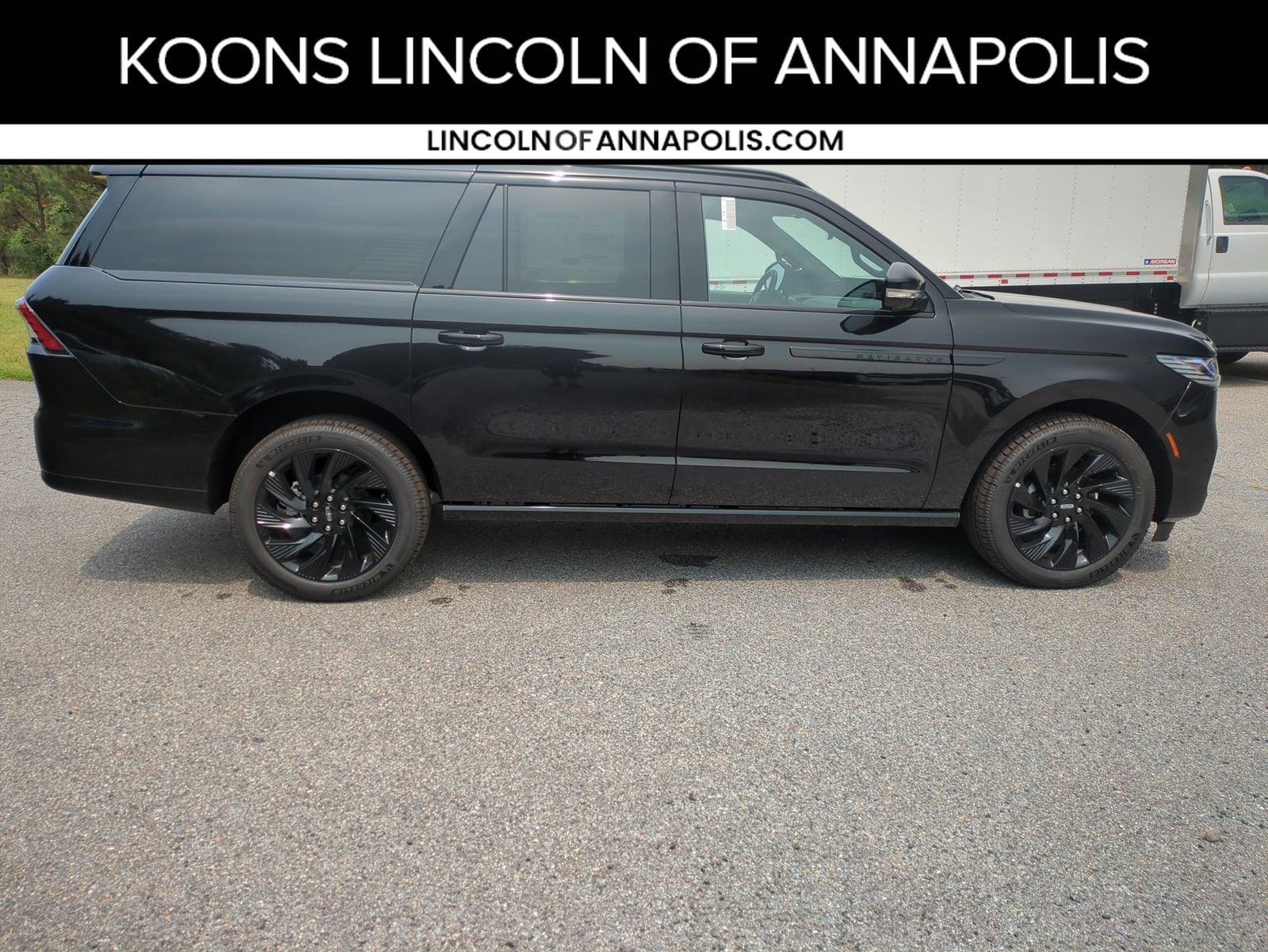 2027 Lincoln Navigator Reserve L - Photo 6
