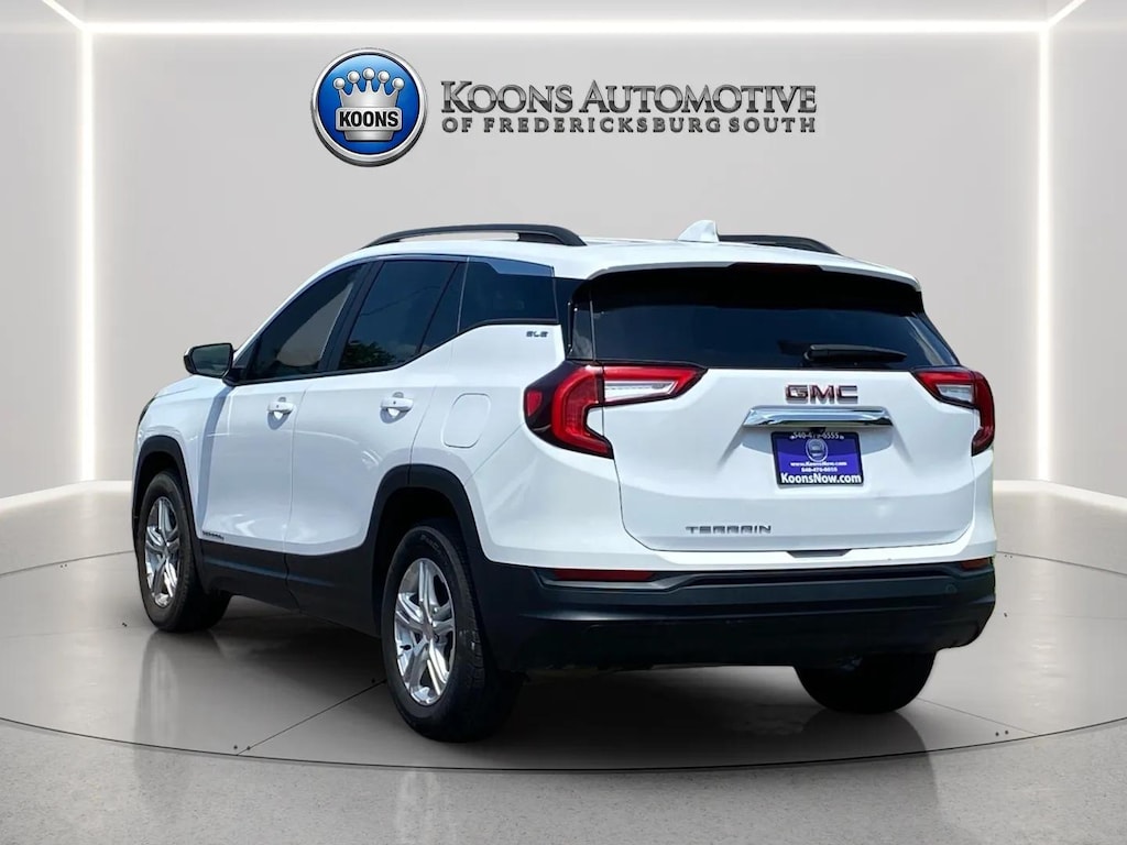 Used 2023 GMC Terrain SLE SUV
