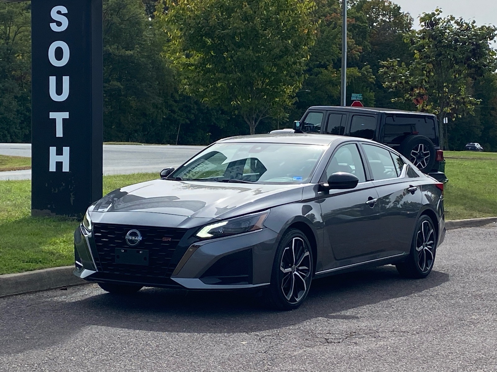 Used 2024 Nissan Altima 2.5 SR Sedan