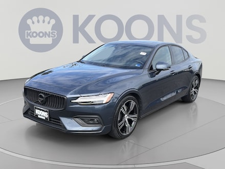 2022 Volvo S60 B5 Inscription B5 AWD Inscription
