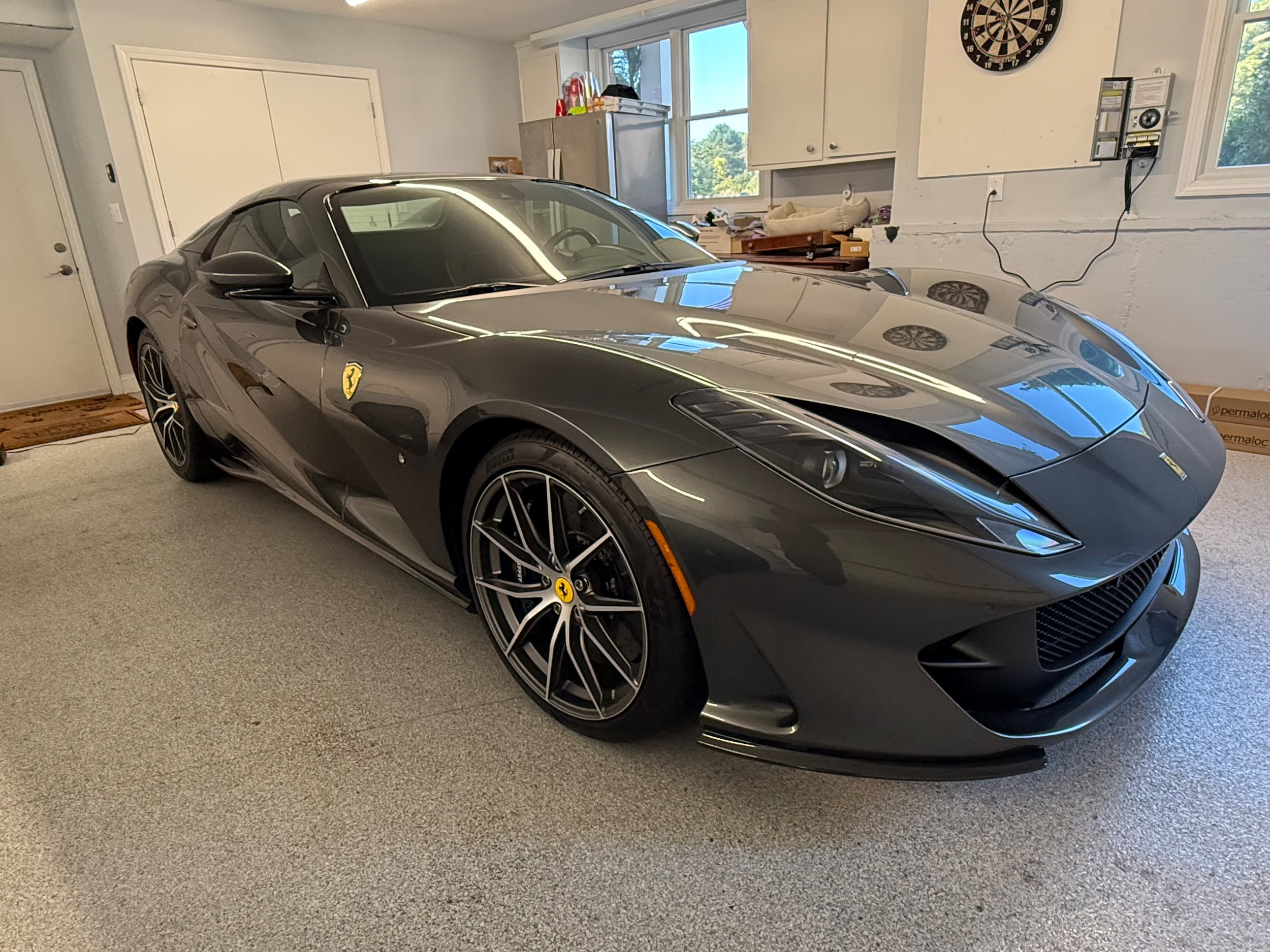 2023 Ferrari 812 GTS Base