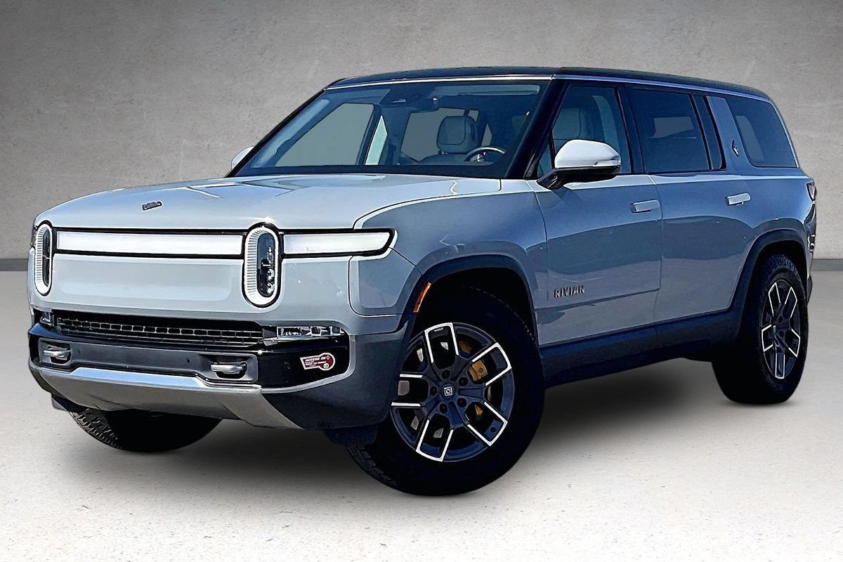 2023 Rivian R1S Adventure
