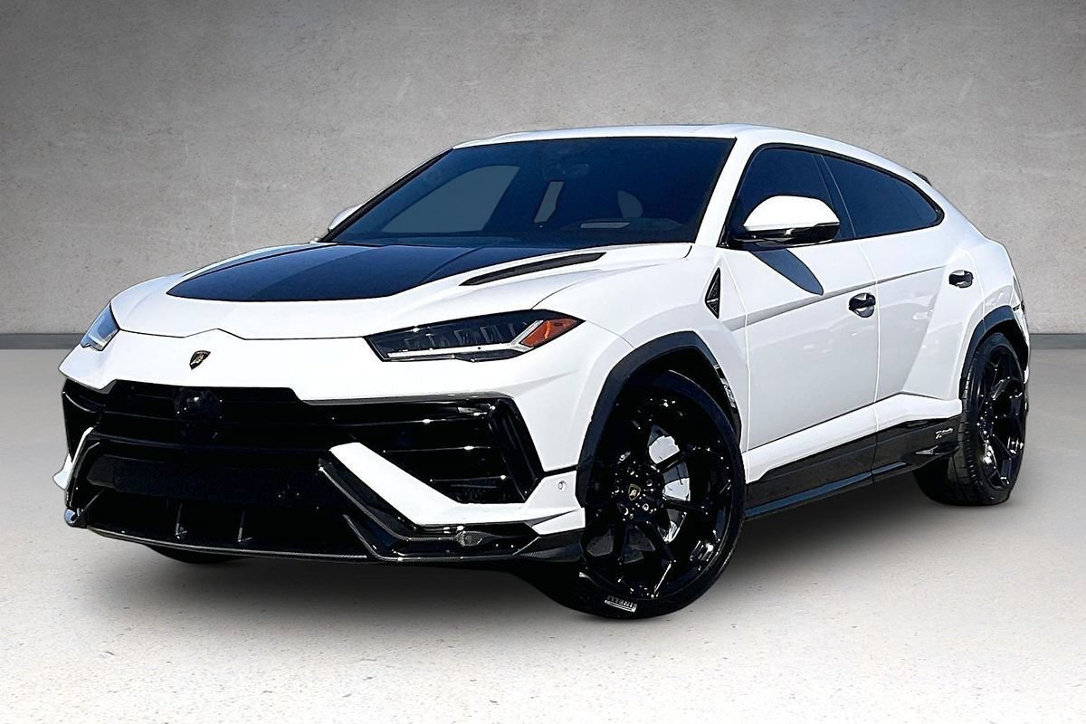 2023 Lamborghini Urus Performante