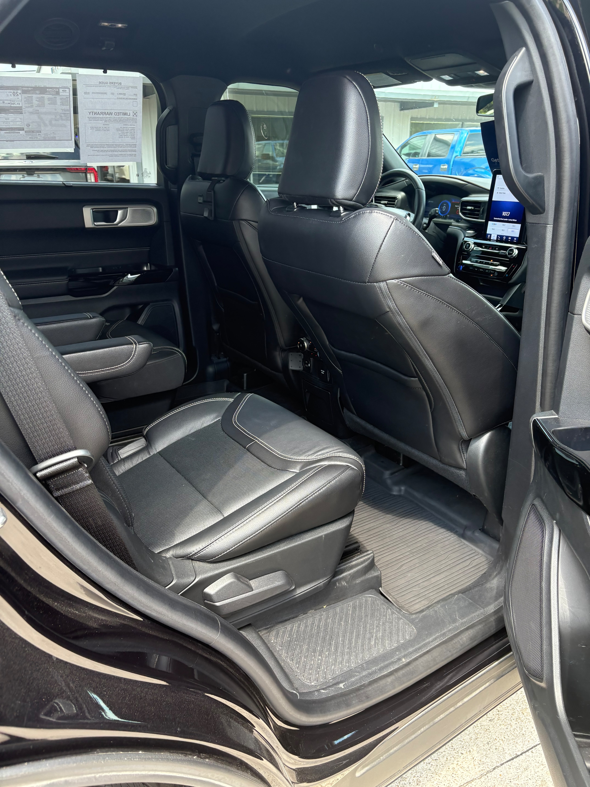 2022 Ford Explorer ST - Photo 10