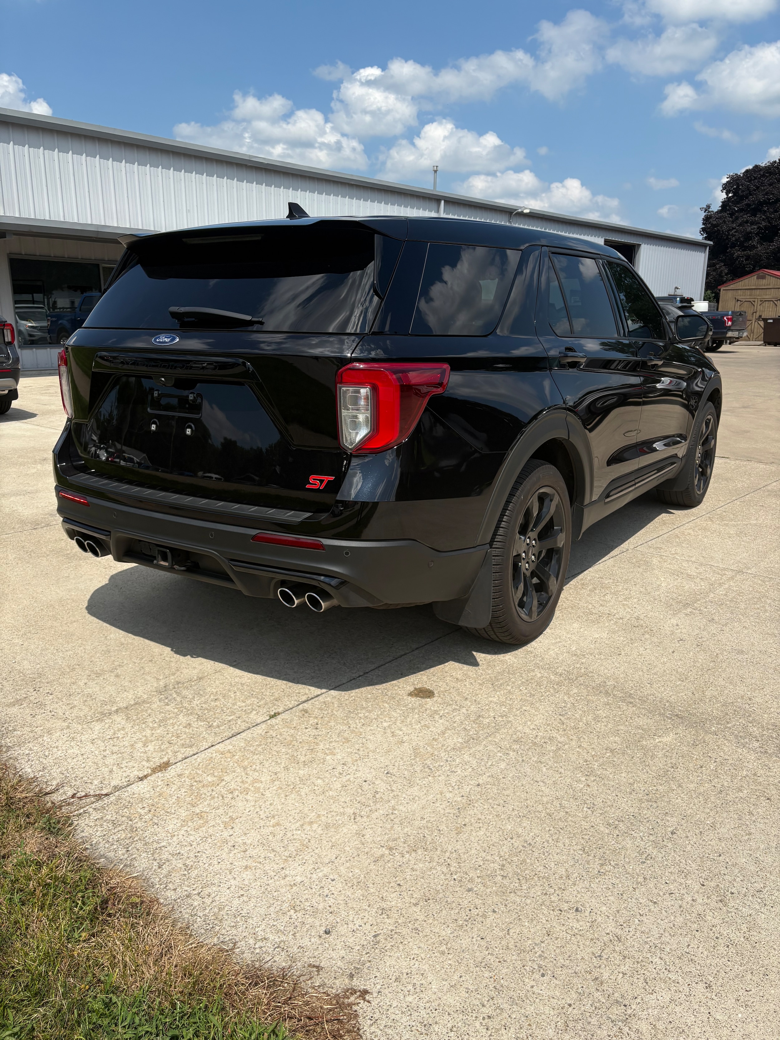 2022 Ford Explorer ST - Photo 7
