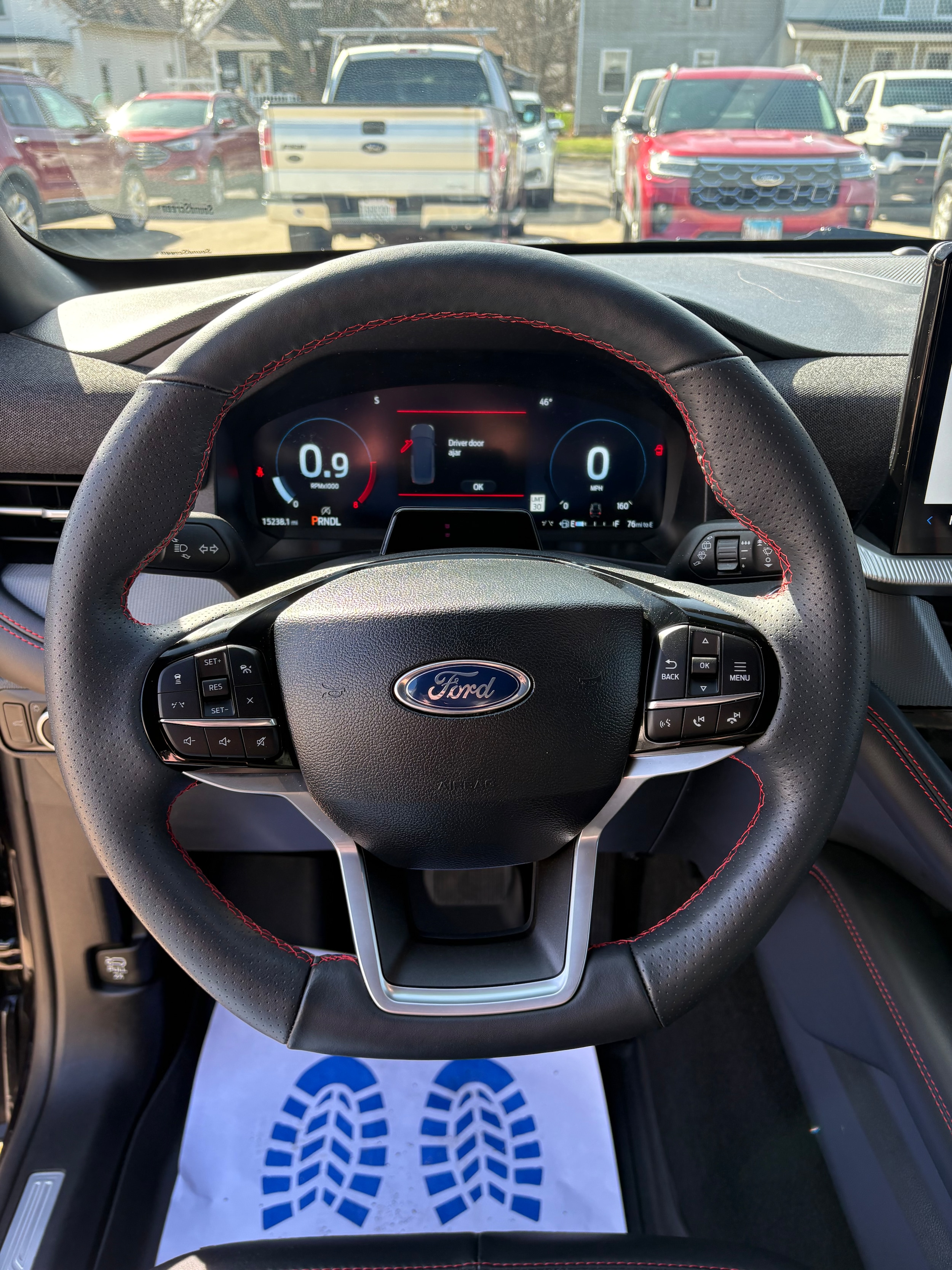 2025 Ford Explorer ST-LINE - Photo 18