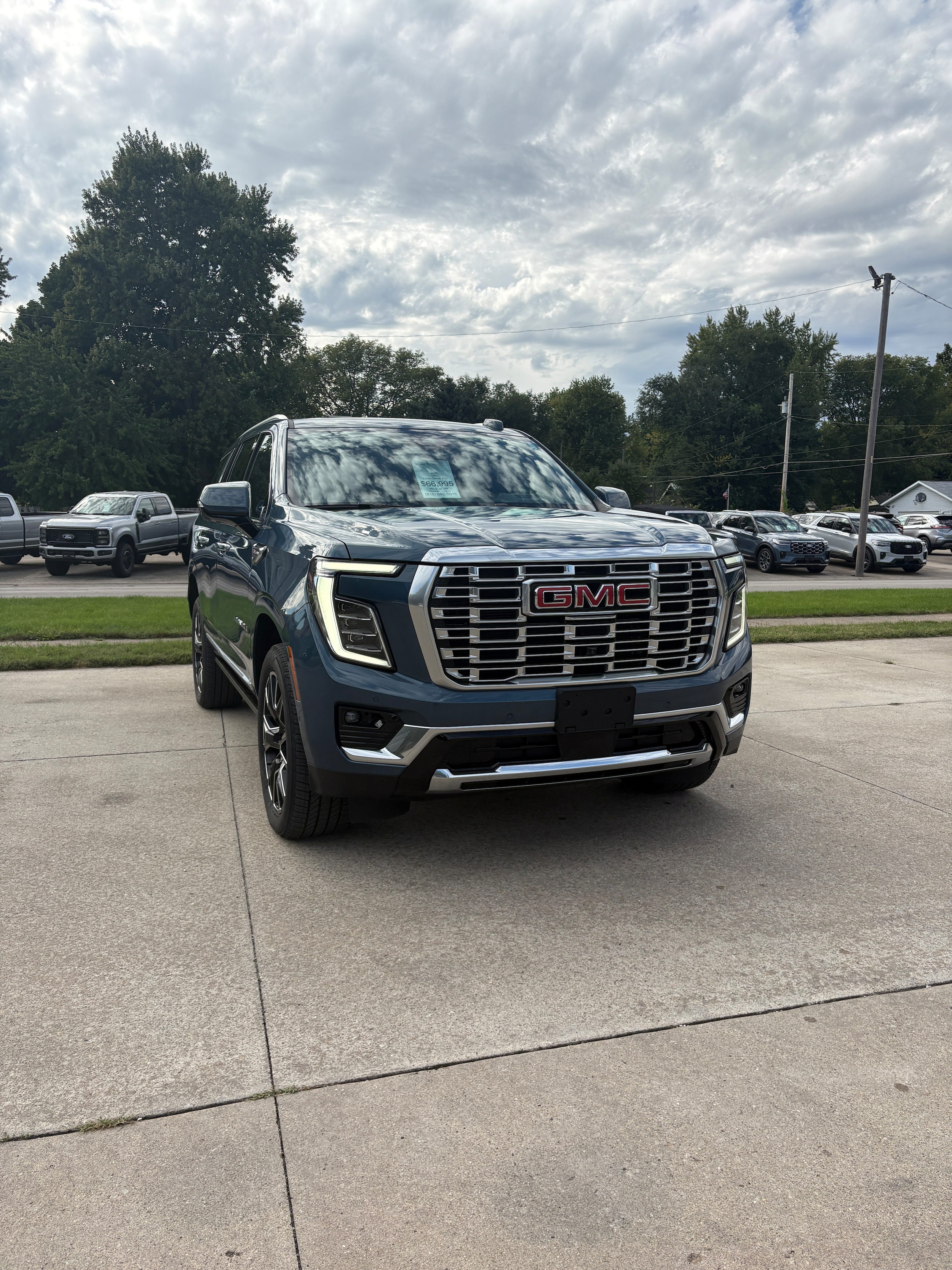 2025 GMC Yukon Denali