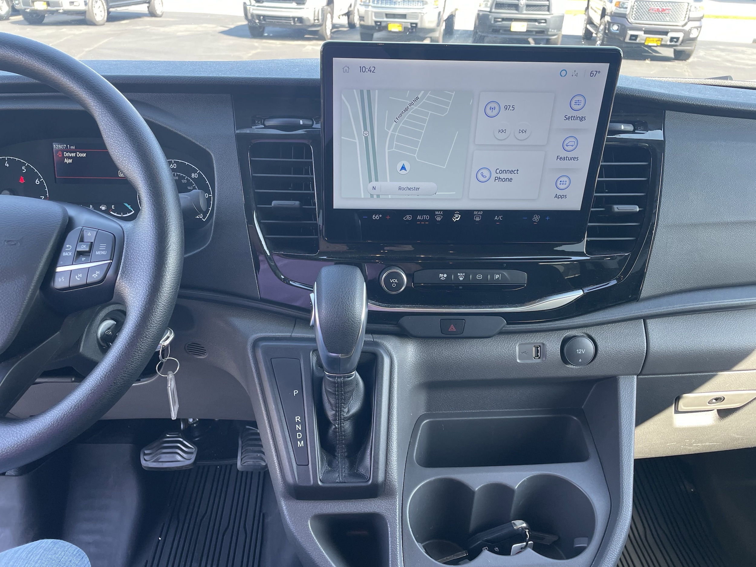 2024 Ford Transit Passenger Van XLT - Photo 13