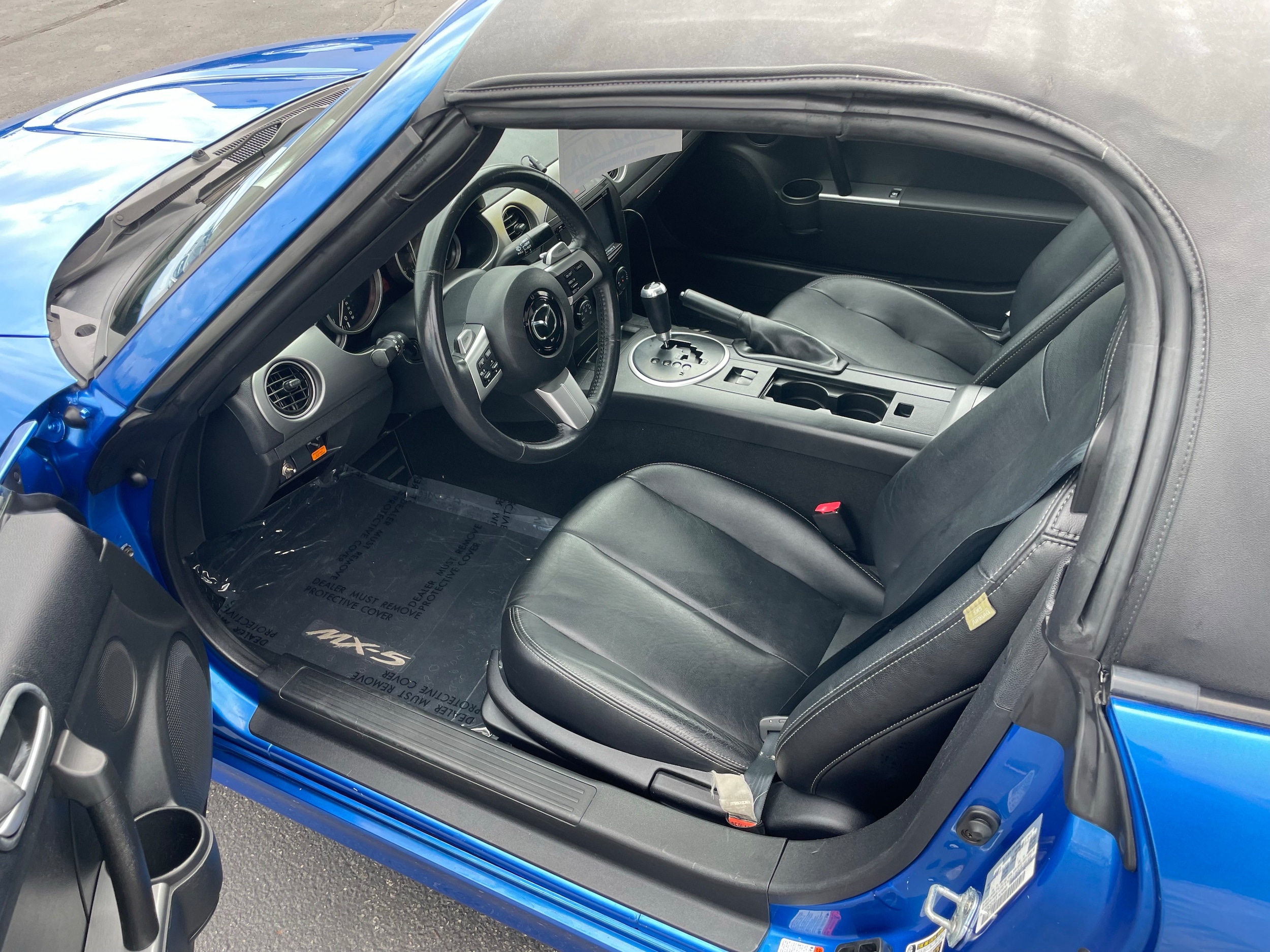 2006 Mazda MX-5 Miata Base - Photo 12