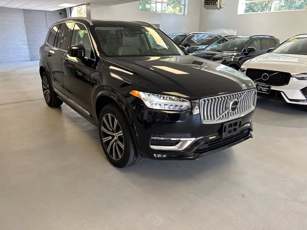 Certified 2025 Volvo XC90 B5 Core SUV
