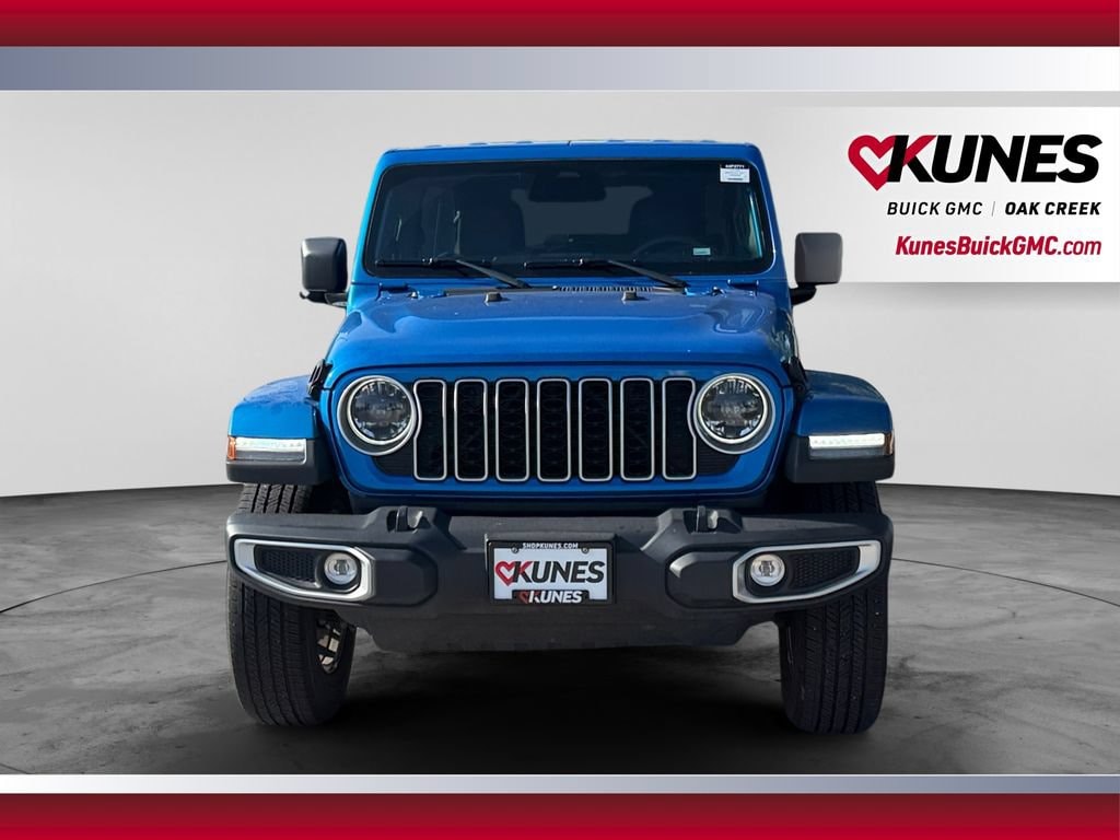 Used 2025 Jeep Wrangler Sahara SUV