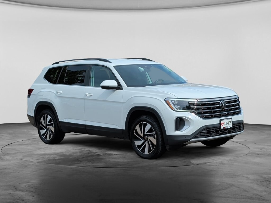 Used 2025 Volkswagen Atlas 2.0T SE w/Technology SUV