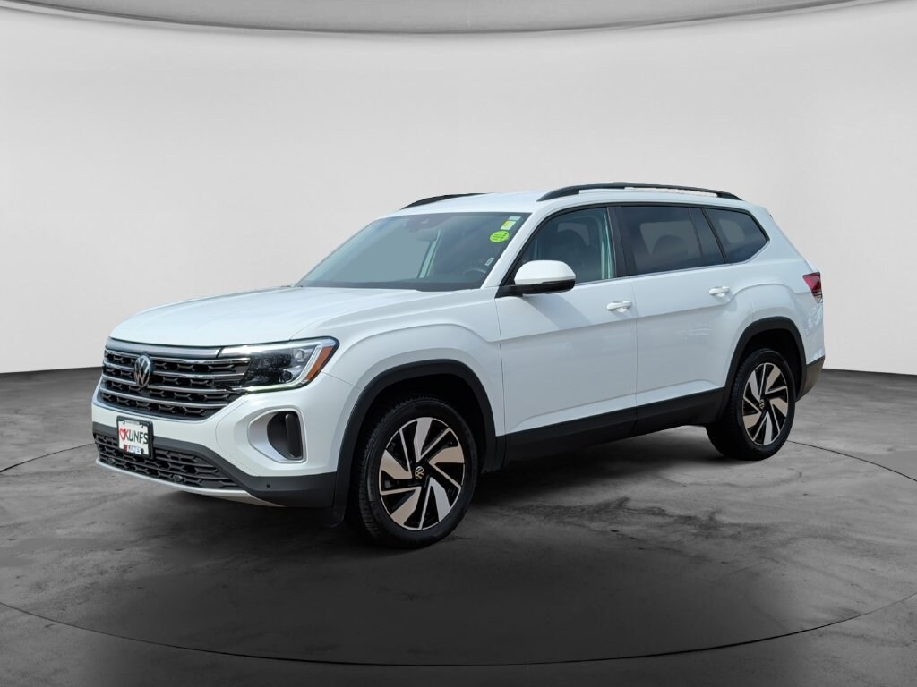 Used 2025 Volkswagen Atlas 2.0T SE w/Technology SUV