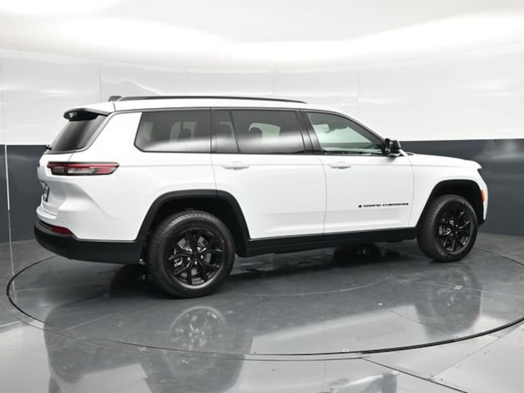 New 2026 Jeep Grand Cherokee L Laredo Sport Utility