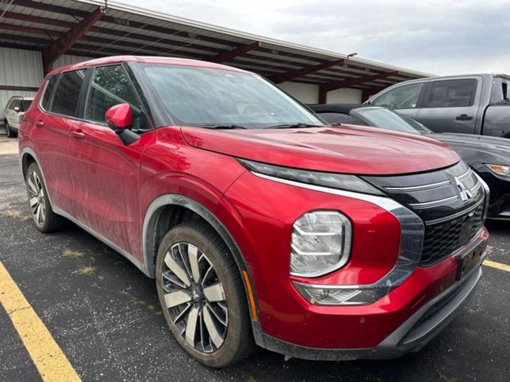 Used 2025 Mitsubishi Outlander SUV