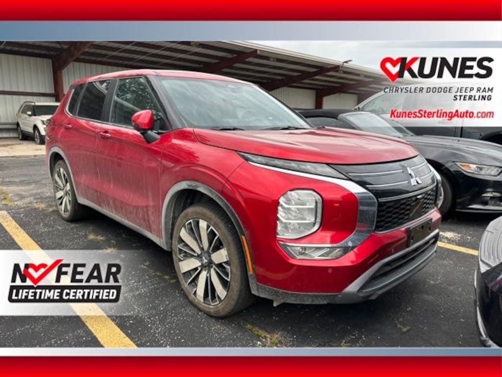 Used 2025 Mitsubishi Outlander SUV