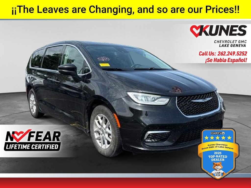 Used 2023 Chrysler Pacifica Touring L