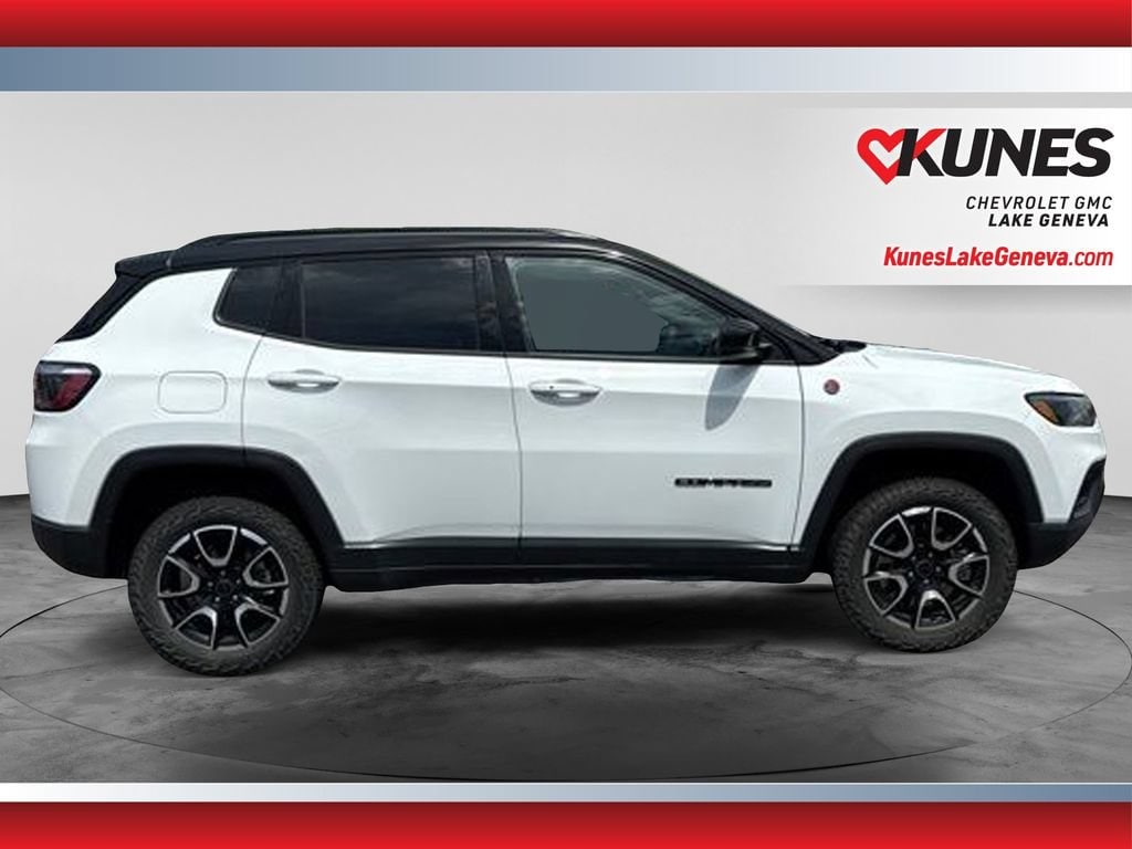 Used 2025 Jeep Compass Trailhawk