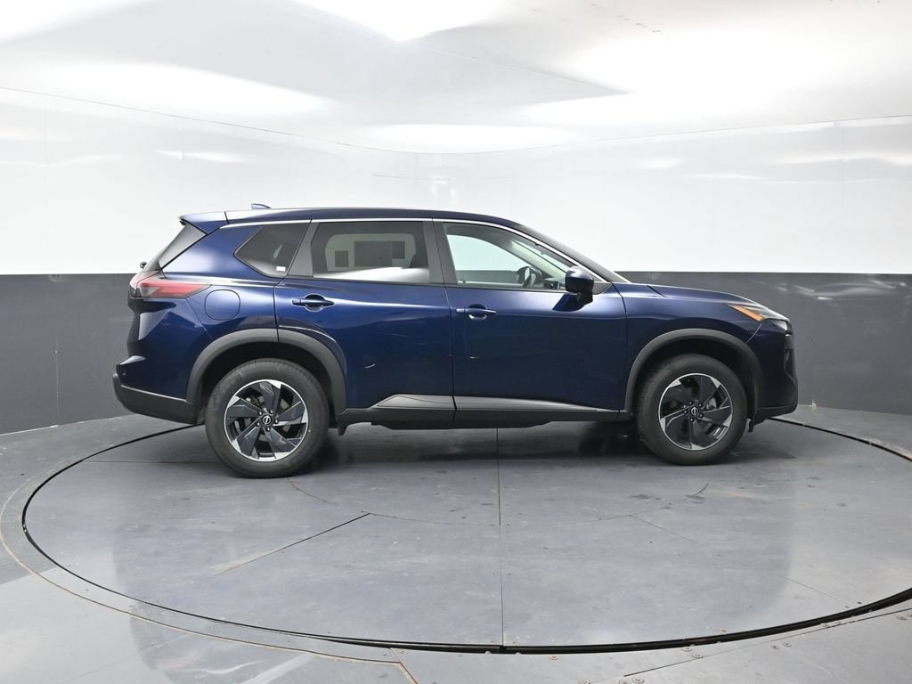 Used 2024 Nissan Rogue SV