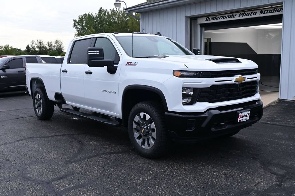 New 2026 Chevrolet Silverado 2500 HD Custom Truck