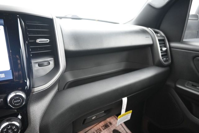 2026 RAM 1500 Warlock - Photo 23
