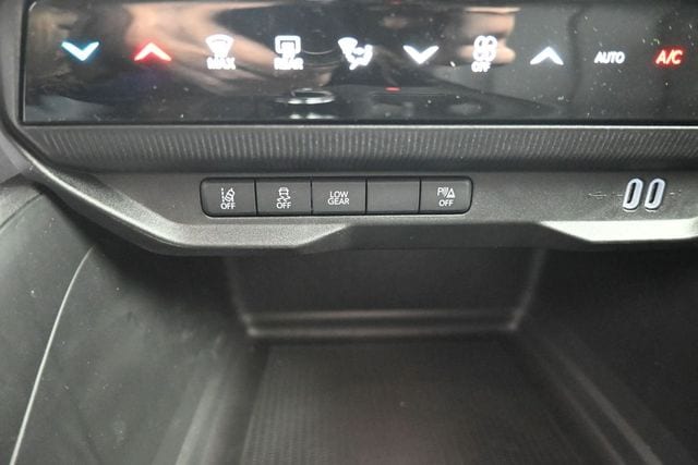 2026 Jeep Cherokee Limited - Photo 18