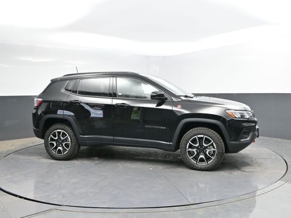 New 2026 Jeep Compass Trailhawk Sport Utility
