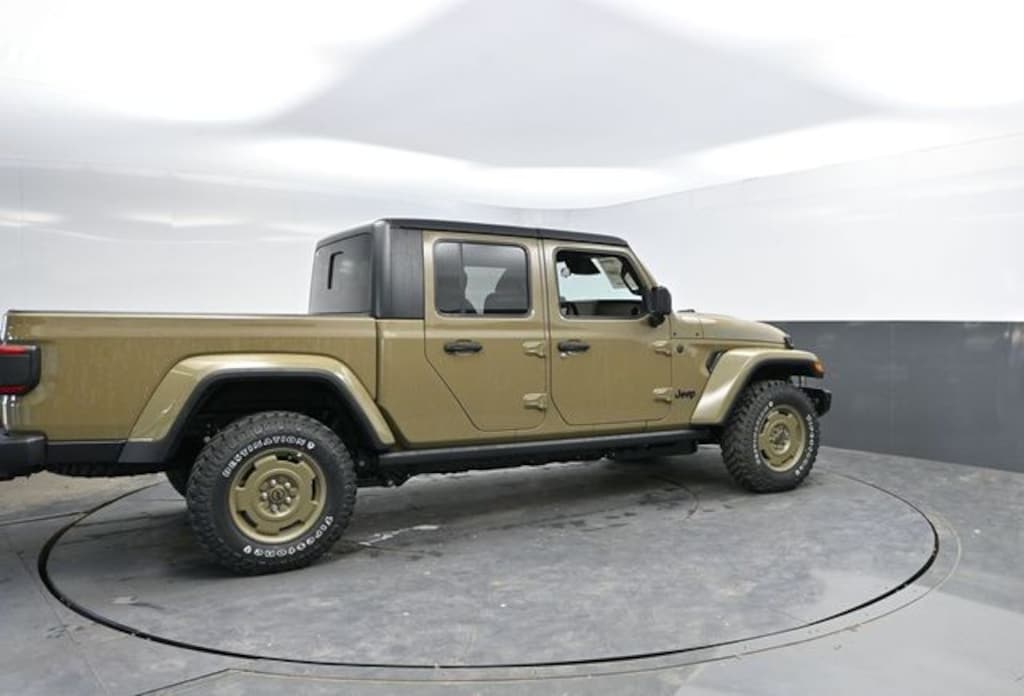 New 2026 Jeep Gladiator Willys 41 Pickup